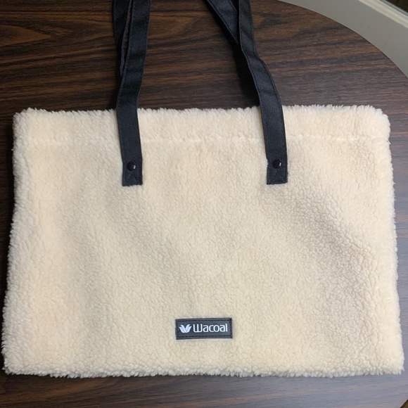 Wacoal Sherpa Teddy Fuzzy Tote Bag in cream, black handles - Picture 1 of 6